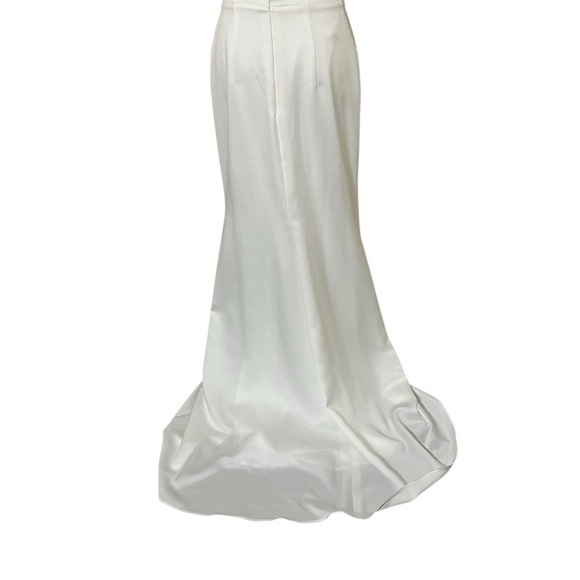 Natali Styran Modern Romance Bridal Gown Sheer Sweetheart With Spaghetti Straps - Picture 10 of 16